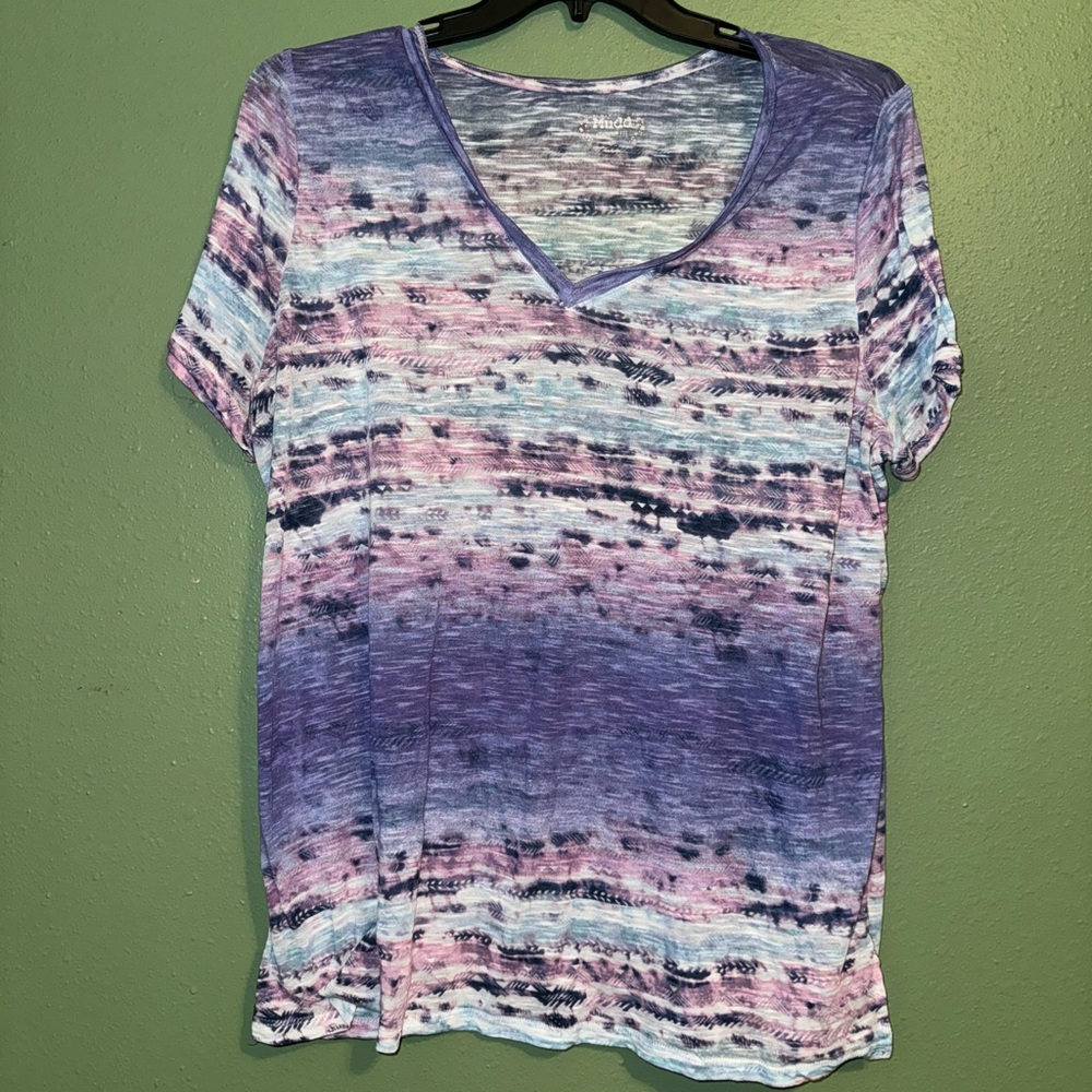 Lightweight v neck shirt
